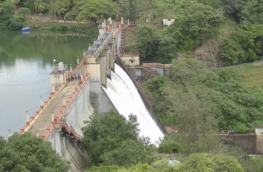പീച്ചി ഡാമില്‍ വീണ…