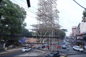 പൂരനഗരത്തില്‍ പൊന്നുപോലെ മിന്നും; മൂന്ന് വര്‍ണഗോപുരങ്ങള്‍ ഉയരുന്നു